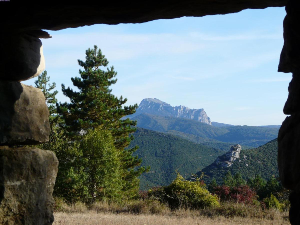 La Petite Maison Dans La Prairie Cassaignes Exterior foto